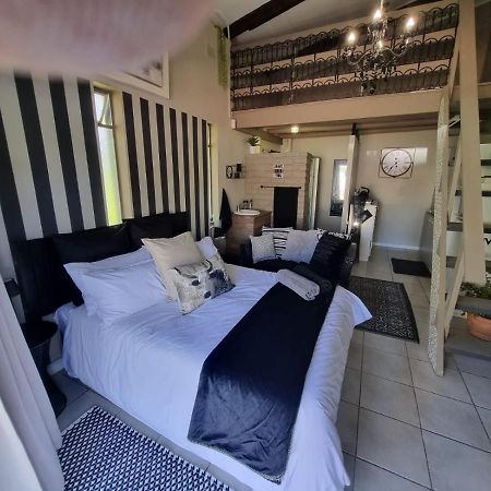 Angel 8 Airbnb Apartment 2 روبرتسون المظهر الخارجي الصورة