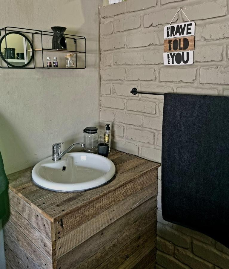Angel 8 Airbnb Apartment 2 روبرتسون المظهر الخارجي الصورة